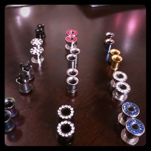 Ear Plugs, tunnels, and gauges